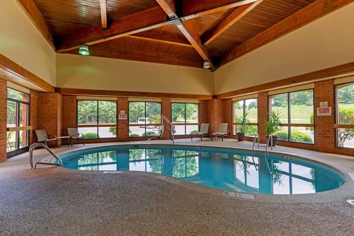 Pool 18 of 25